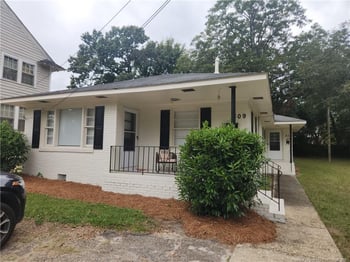 311 Oakridge Ave, Fayetteville, NC 28305