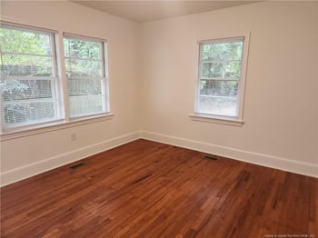 311 Oakridge Ave, Fayetteville, NC 28305
