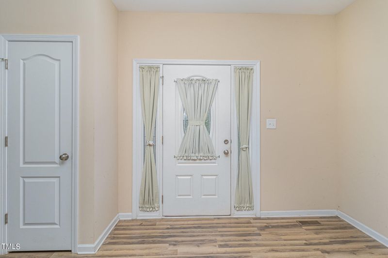 311 Oxford Woods Dr, Angier, NC 27501