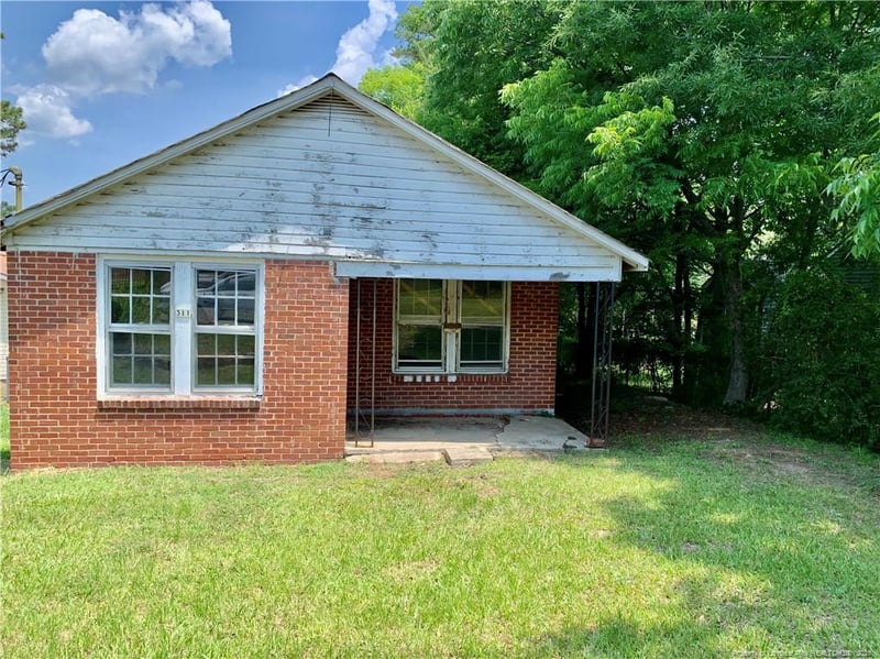311 Saunders St, Sanford, NC 27330