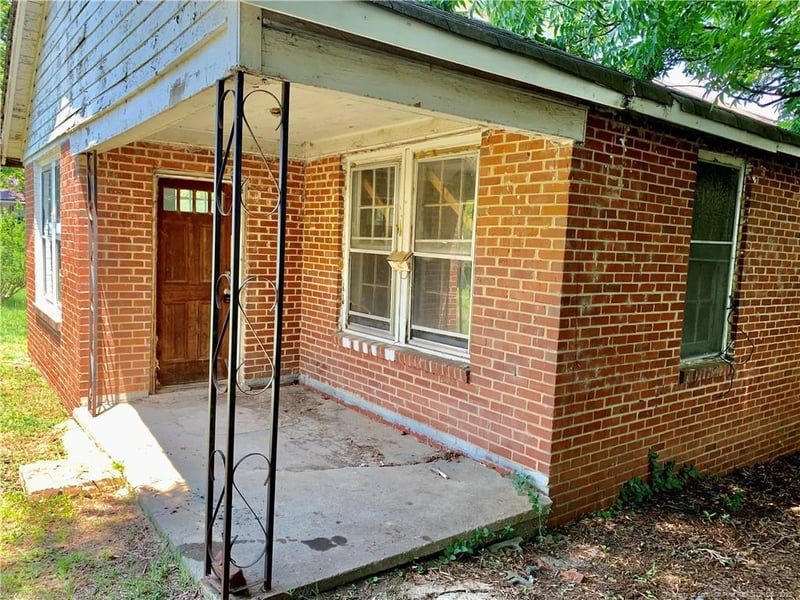 311 Saunders St, Sanford, NC 27330