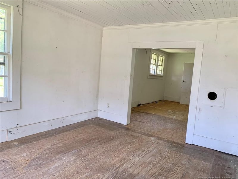 311 Saunders St, Sanford, NC 27330