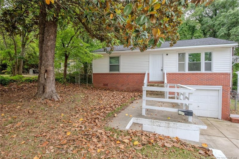 311 Stuart Ave, Fayetteville, NC 28301