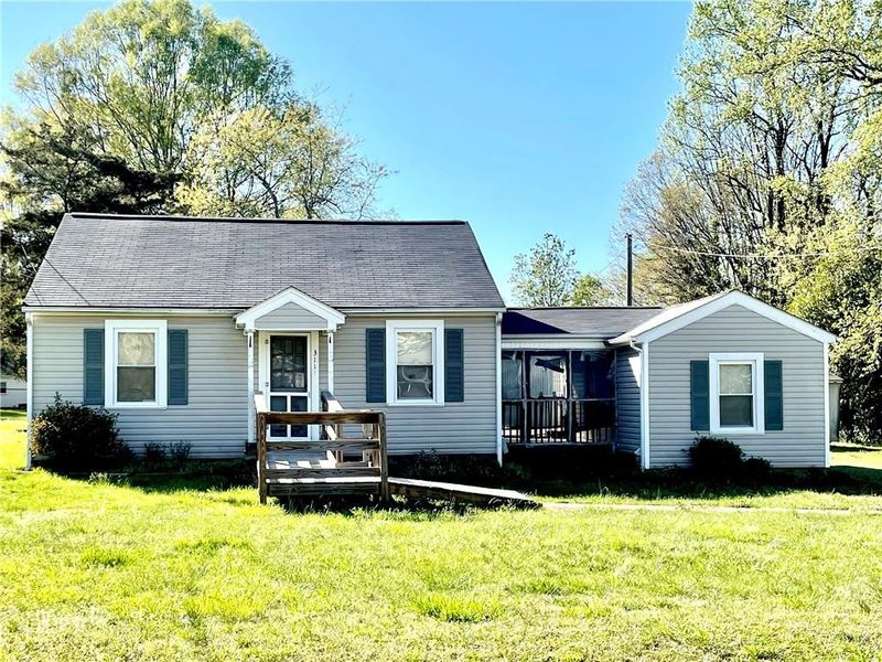311 Trail Three, Burlington, NC 27215