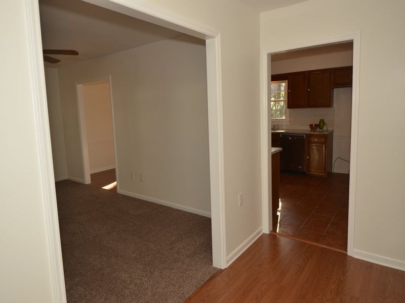 311 Trappers Run Dr, Cary, NC 27513