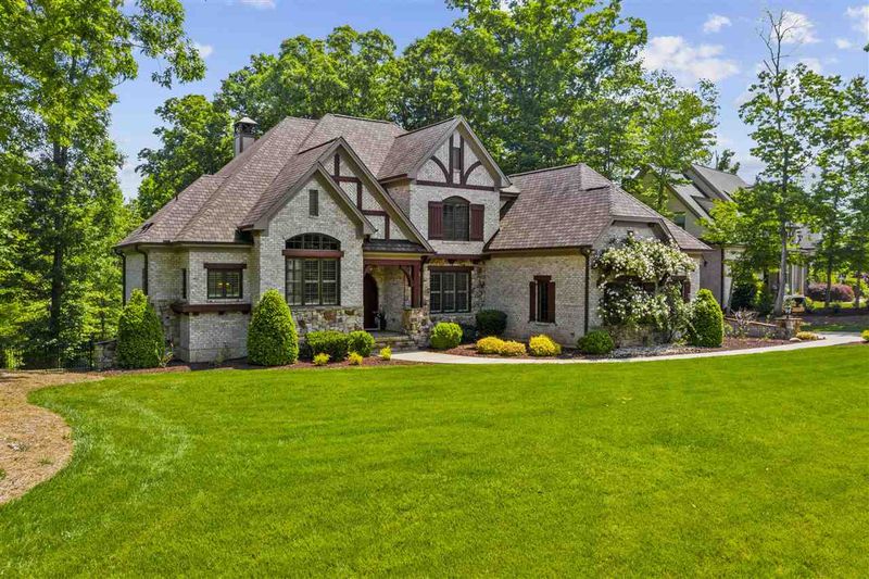 311 Villa Dr, Durham, NC 27712