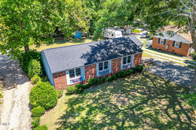 311 Woodland Dr, Fuquay Varina, NC 27526