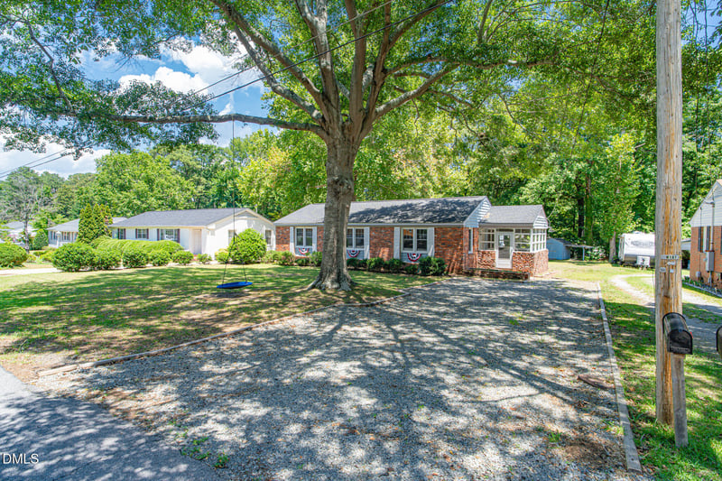 311 Woodland Dr, Fuquay Varina, NC 27526
