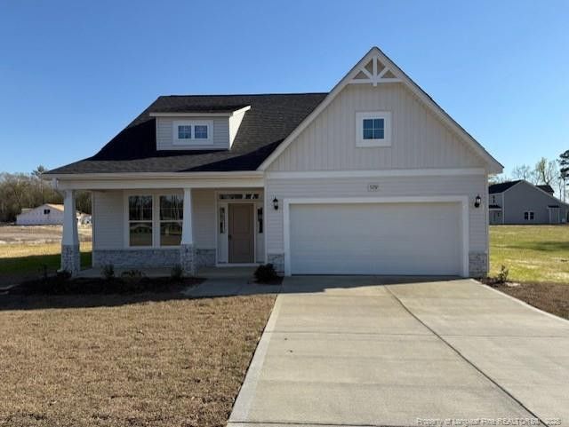 3110 Wolfpack Ln, Fayetteville, NC 28312