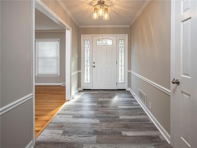3111 Forestdale Dr, Burlington, NC 27215
