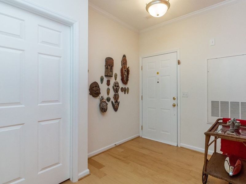 3111 Hemlock Forest Cir #202, Raleigh, NC 27612