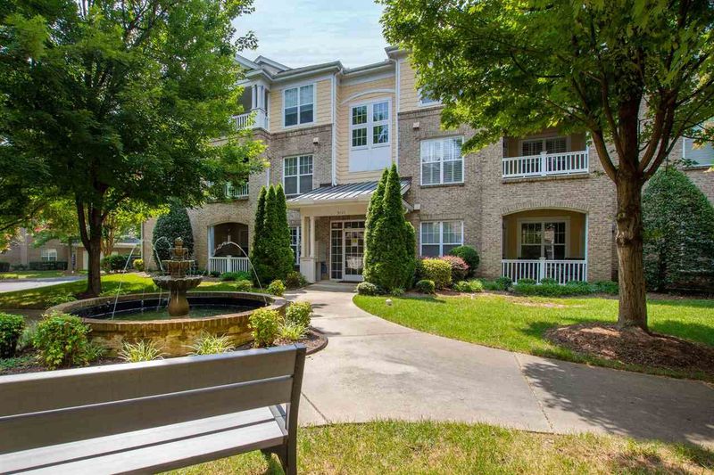 3111 Hemlock Forest Cir #204, Raleigh, NC 27612