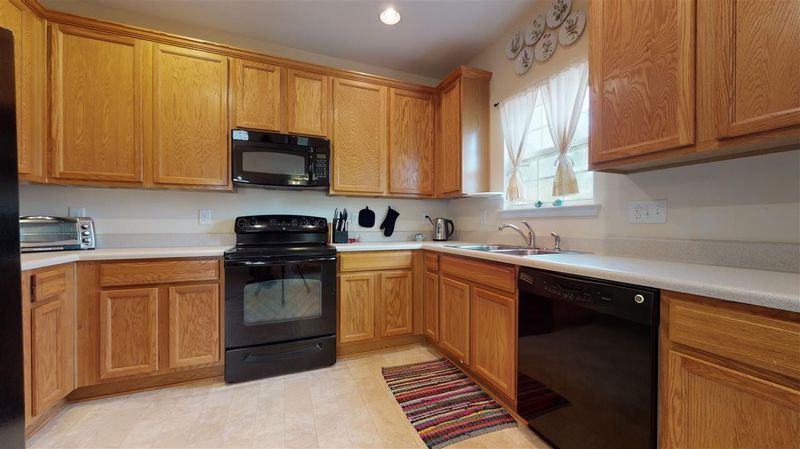 3111 Manhasset Ln, Raleigh, NC 27604