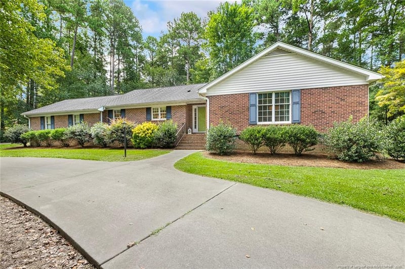 3111 Pine Lake Dr, Sanford, NC 27330