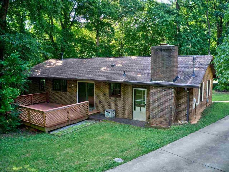 3112 Manor Ridge Dr, Raleigh, NC 27603