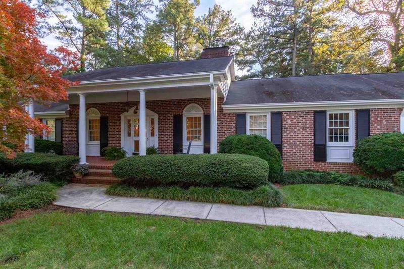 3113 Cartwright Dr, Raleigh, NC 27612
