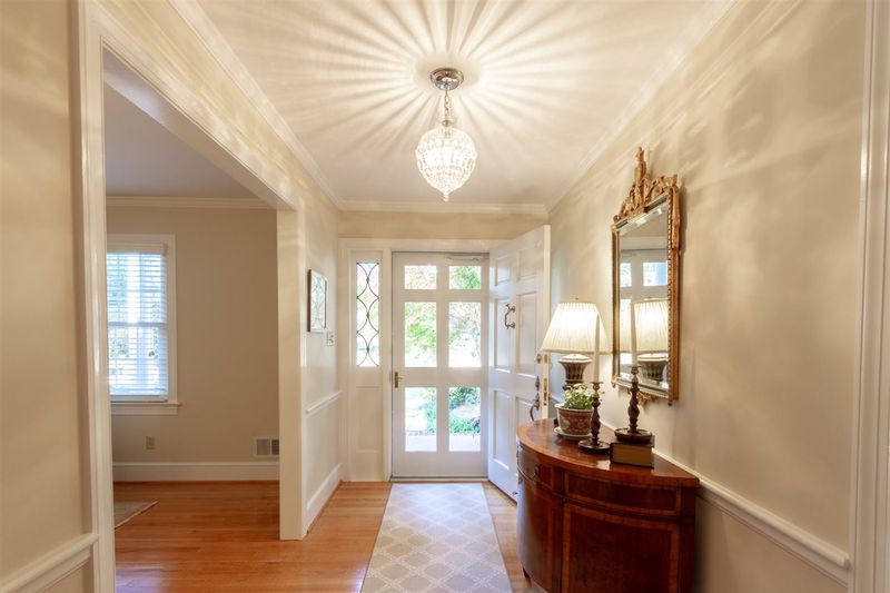 3113 Cartwright Dr, Raleigh, NC 27612