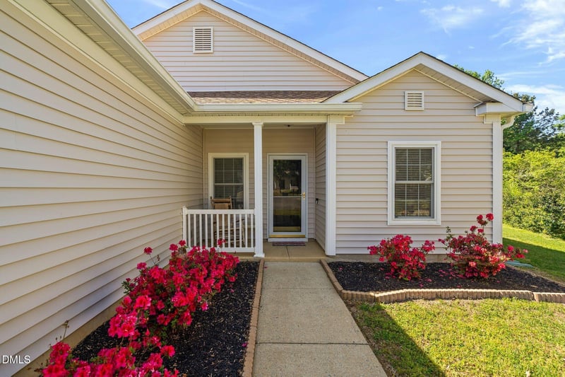 3113 Locust Grove Dr, Apex, NC 27539