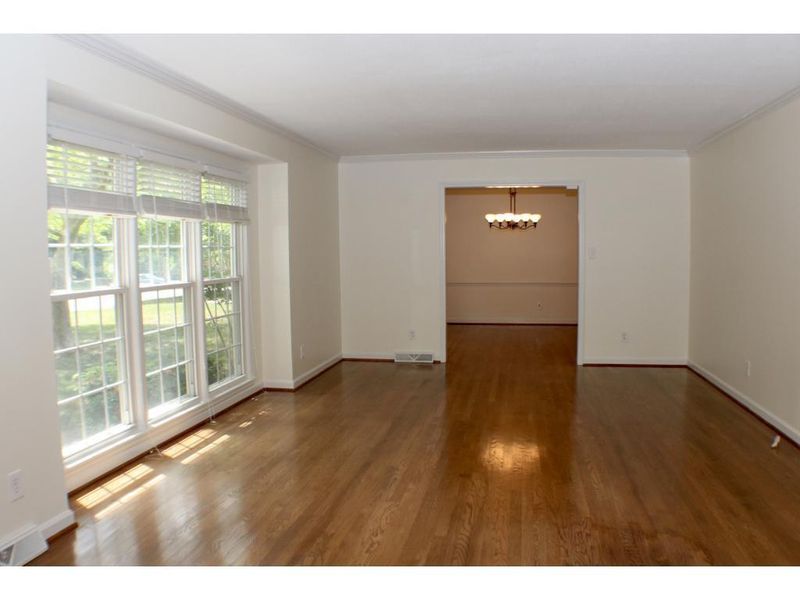 3113 Truitt Dr, Burlington, NC 27215