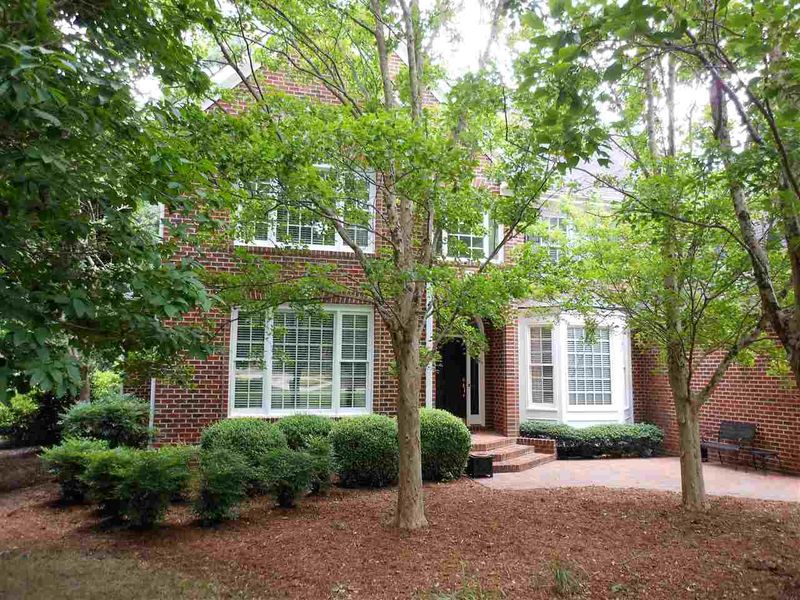 3113 Twin Leaf Dr, Raleigh, NC 27613
