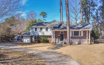 3114 Ravenhill Dr, Fayetteville, NC 28303