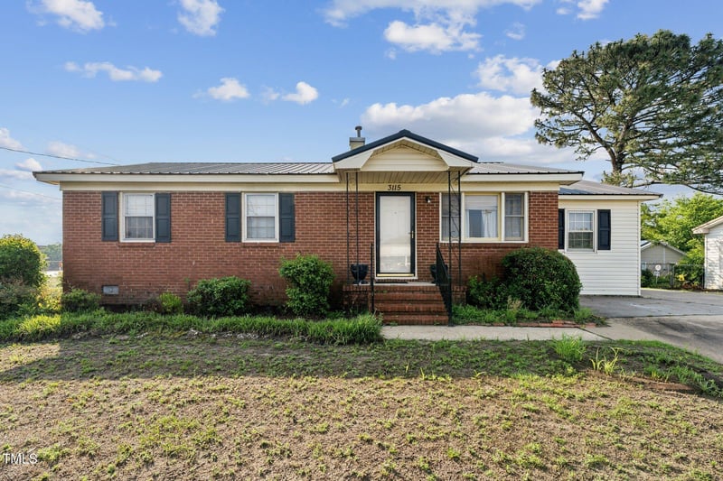 3115 Legion Rd, Hope Mills, NC 28348