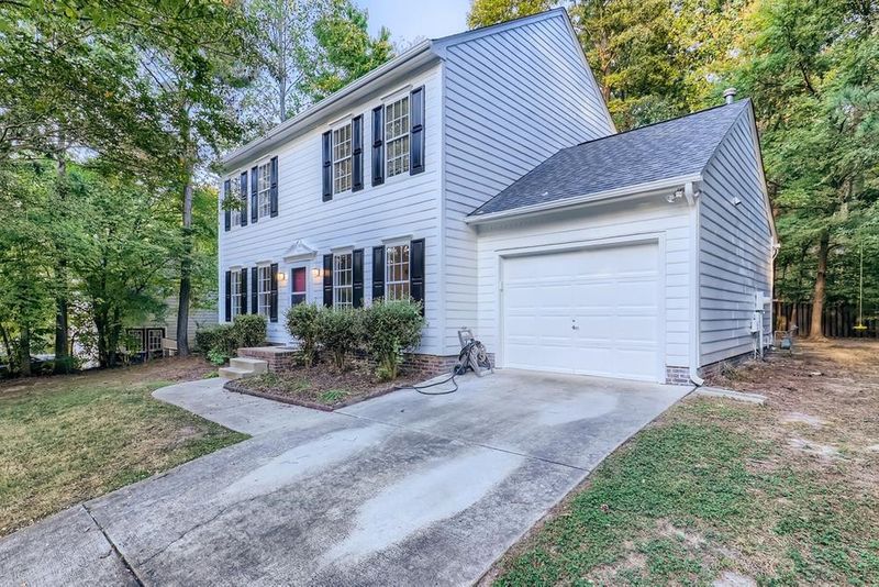 3115 Trinness Dr, Durham, NC 27707