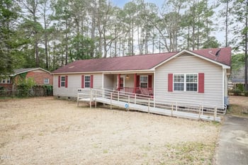 3115 Wedgewood Dr, Fayetteville, NC 28301