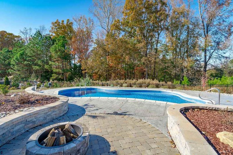 3116 Curling Creek Dr, Apex, NC 27502