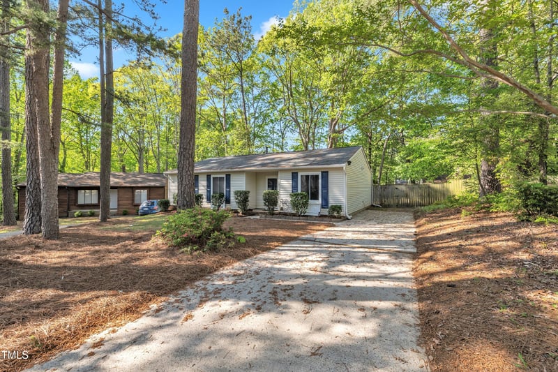 3116 Henslowe Dr, Raleigh, NC 27603