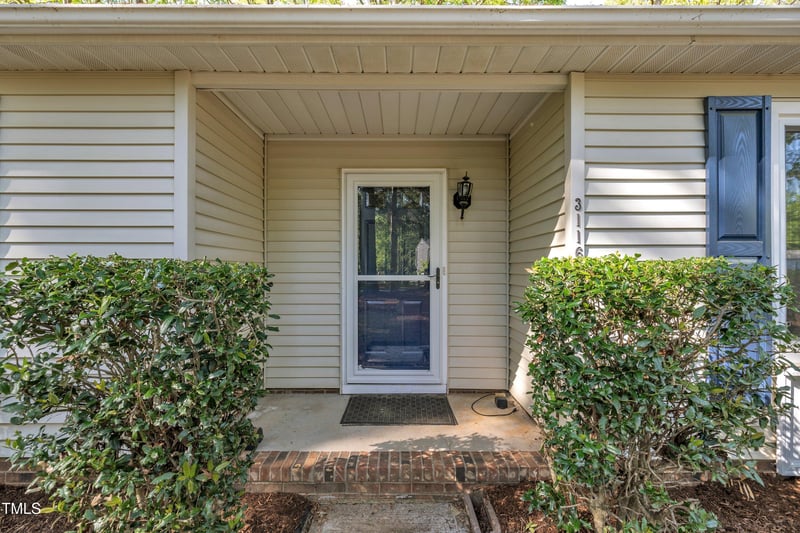 3116 Henslowe Dr, Raleigh, NC 27603