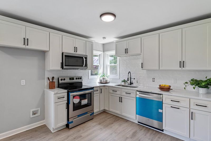 3116 Powhatan Rd, Clayton, NC 27527