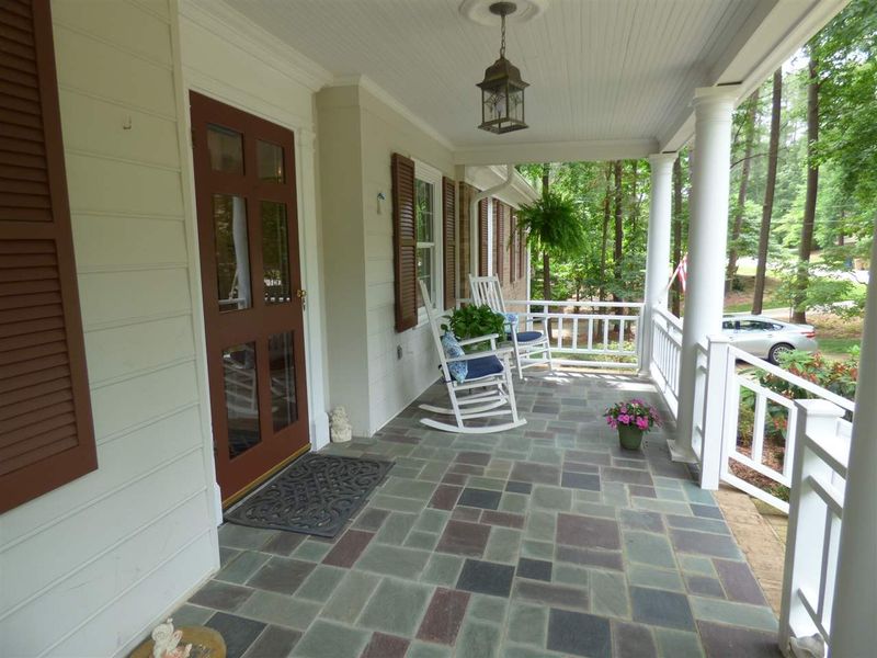 3117 Cartwright Dr, Raleigh, NC 27612