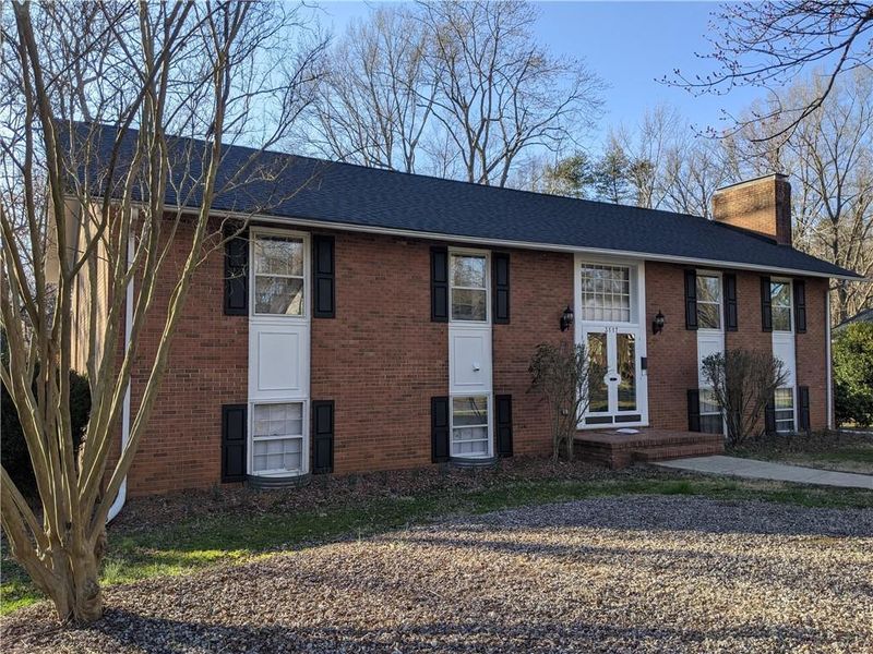 3117 Forestdale Dr, Burlington, NC 27215