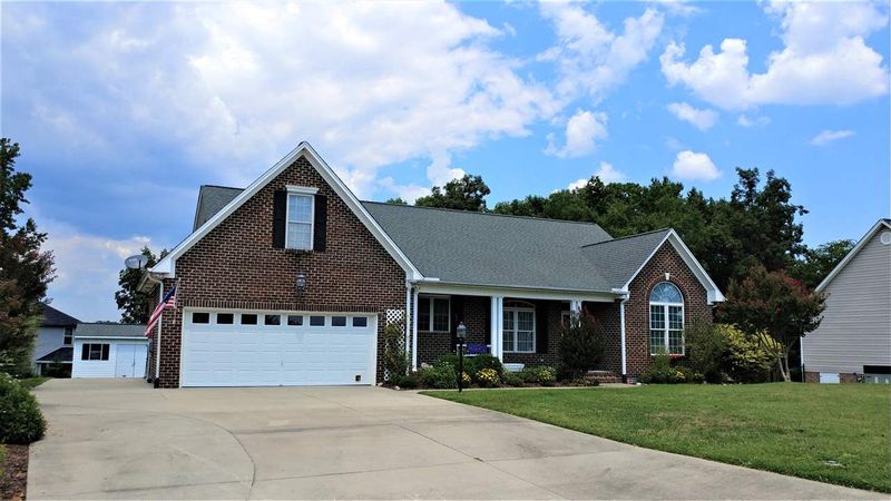 3117 Midland Ct, Burlington, NC 27215