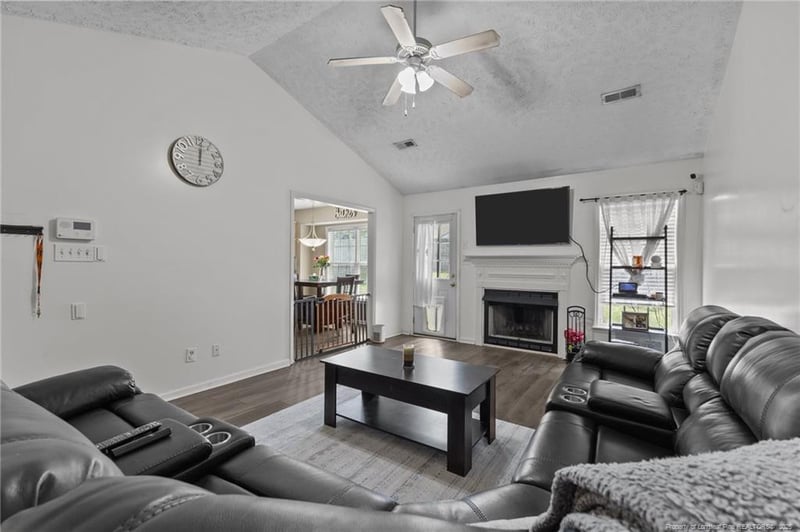 3117 Winesap Rd, Hope Mills, NC 28348