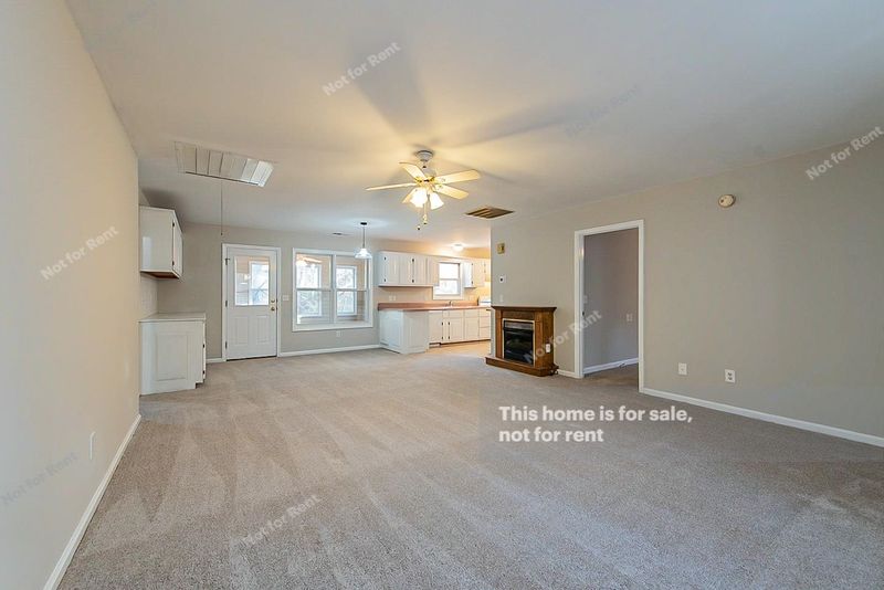 3118 Hawk Ridge Rd, Chapel Hill, NC 27516