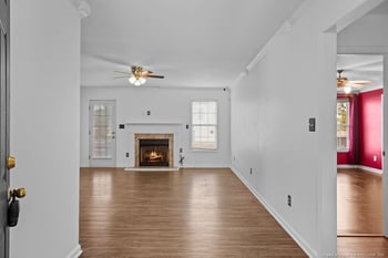 3118 High Plains Dr, Hope Mills, NC 28348