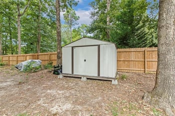 3118 Parkwood Dr, Sanford, NC 27332