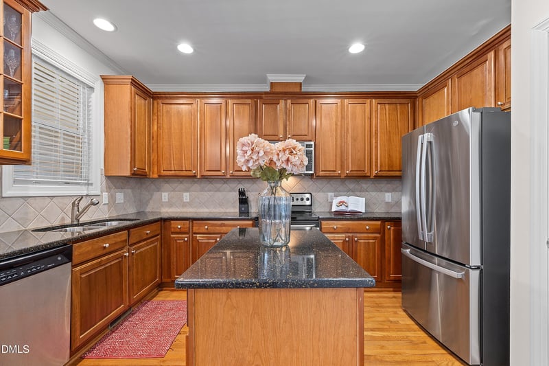 3119 Kentish Town Ln, Raleigh, NC 27612
