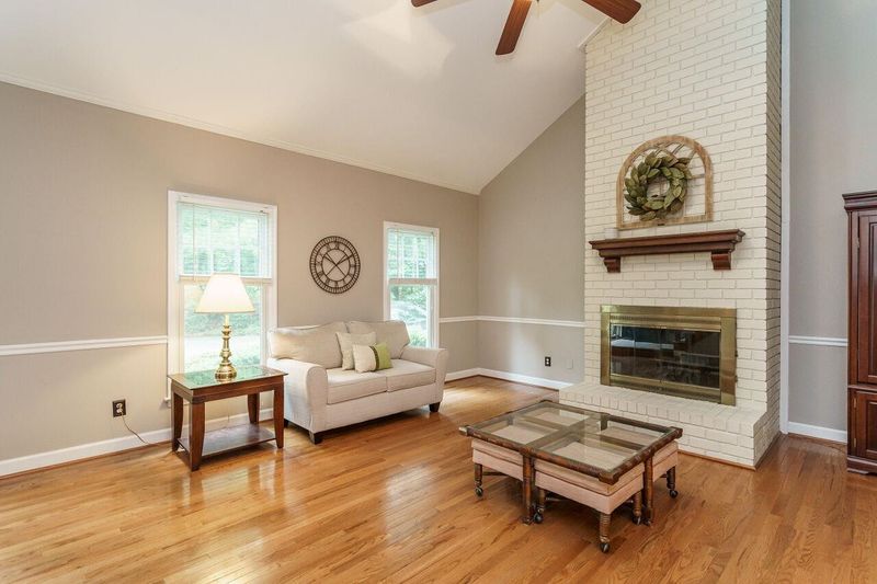 312 Acorn Dr, Sanford, NC 27330
