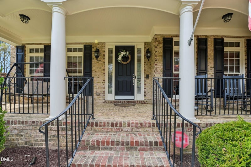 312 Allenhurst Pl, Cary, NC 27518