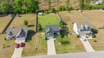 312 Avery Pond Dr, Fuquay Varina, NC 27526