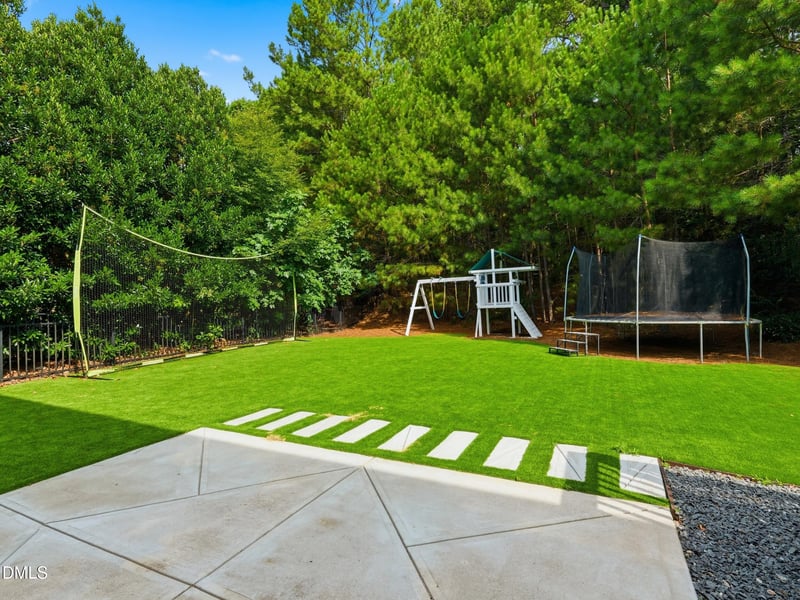 312 Briarfield Dr, Apex, NC 27502