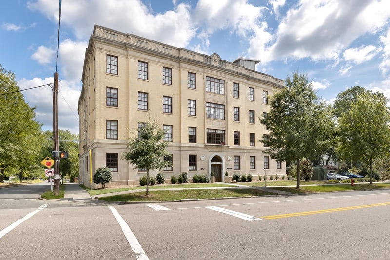 312 N Buchanan Blvd N #402, Durham, NC 27701
