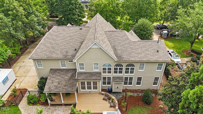 312 Flint Point Ln, Holly Springs, NC 27540