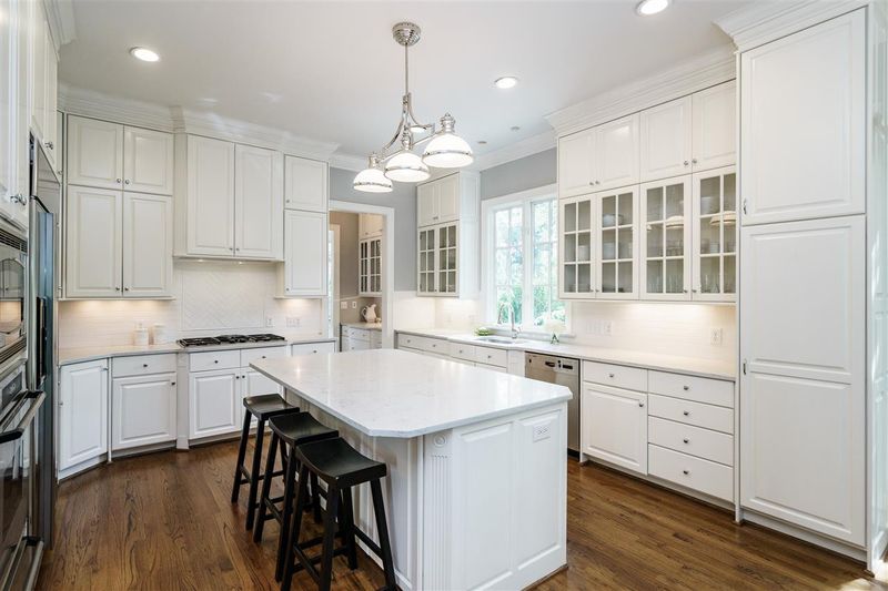 312 Forsyth St, Raleigh, NC 27609