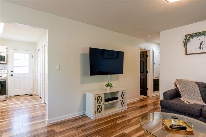 312 Fourth St, Burlington, NC 27215