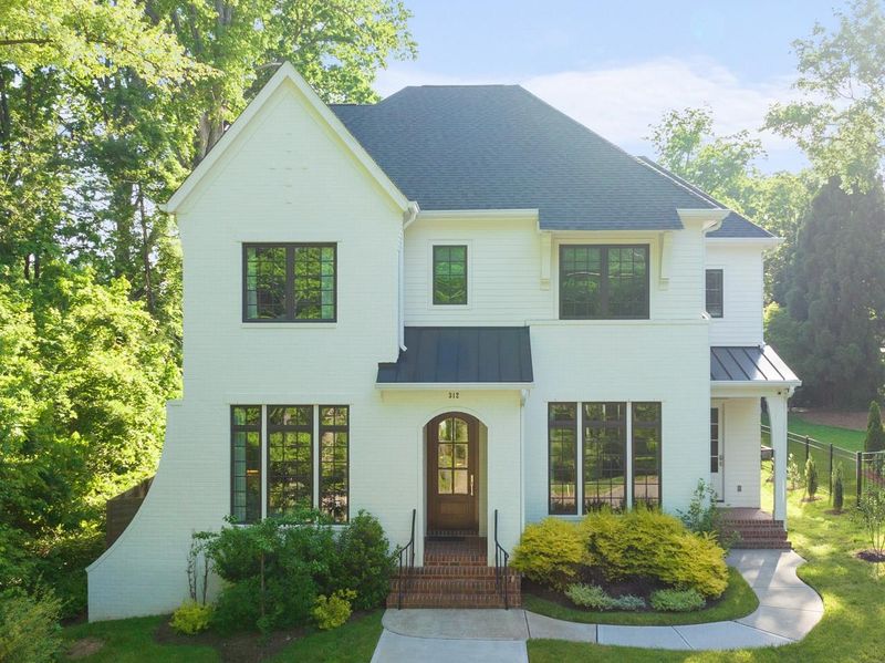 312 Furches St, Raleigh, NC 27607
