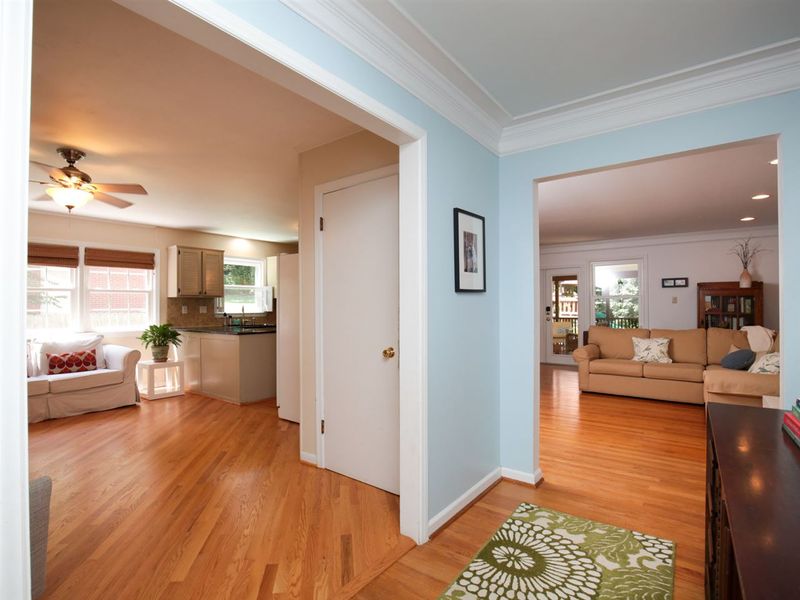 312 Glen Valley Dr, Raleigh, NC 27609